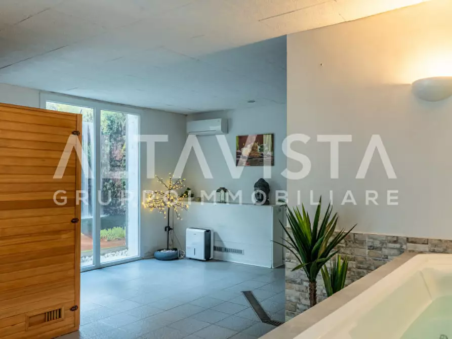 Immagine 36 di Agriturismo in vendita  in Via Bettola a Lonato del Garda