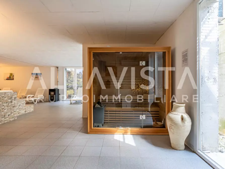 Immagine 38 di Agriturismo in vendita  in Via Bettola a Lonato del Garda