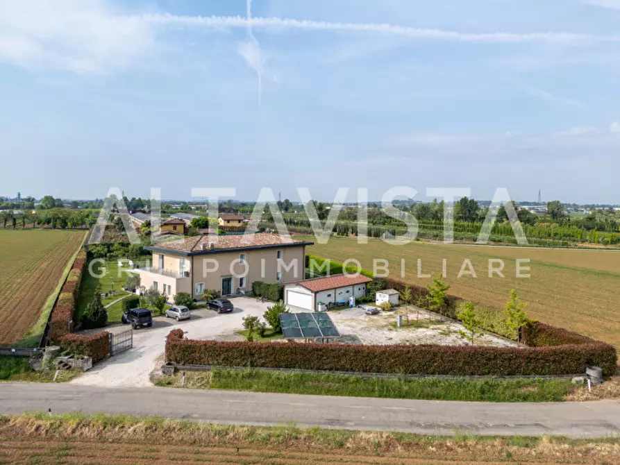 Immagine 51 di Agriturismo in vendita  in Via Bettola a Lonato del Garda