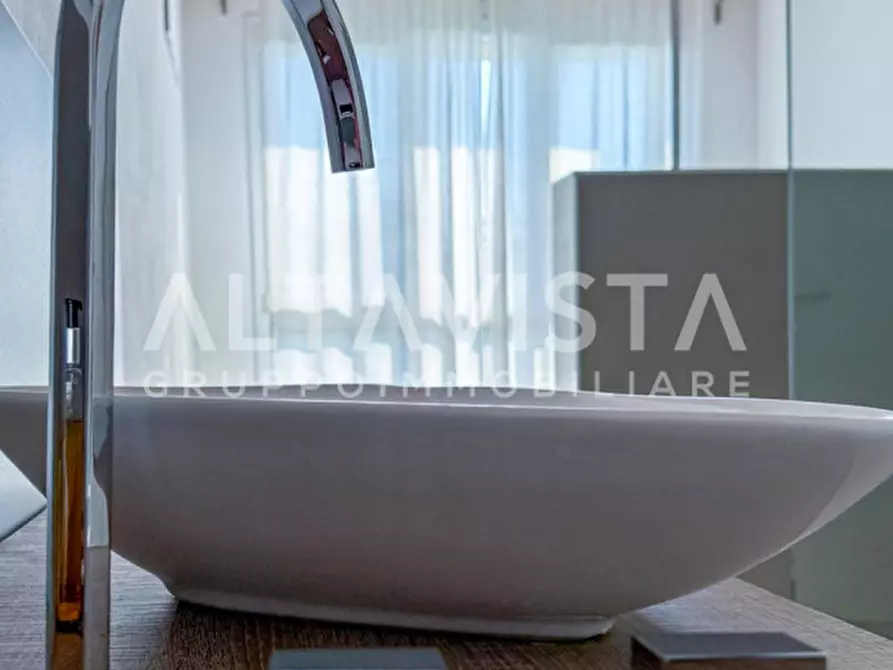 Immagine 52 di Agriturismo in vendita  in Via Bettola a Lonato del Garda