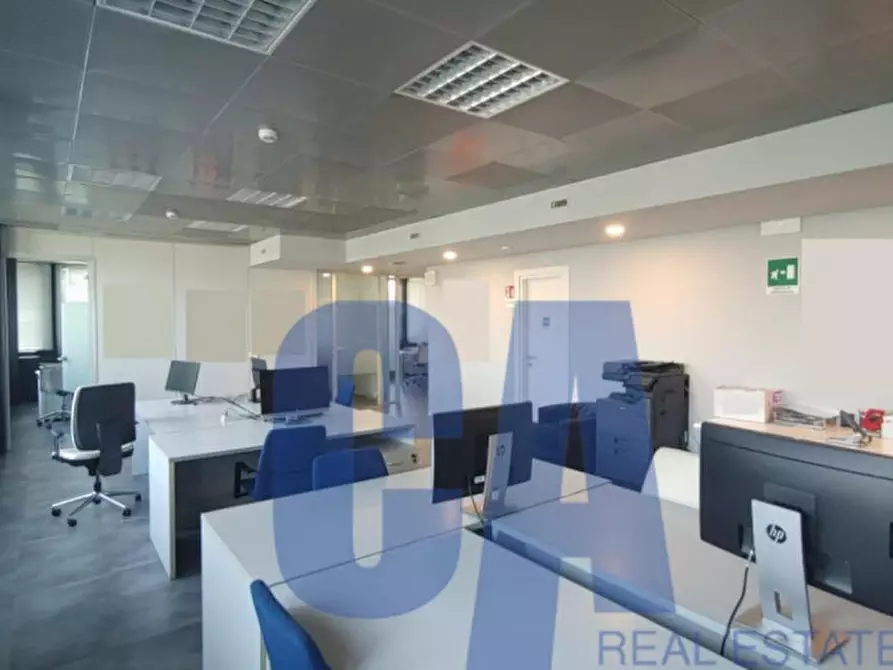 Immagine 9 di Ufficio in affitto  in VIA GIOVANNI GENTILE a Milano