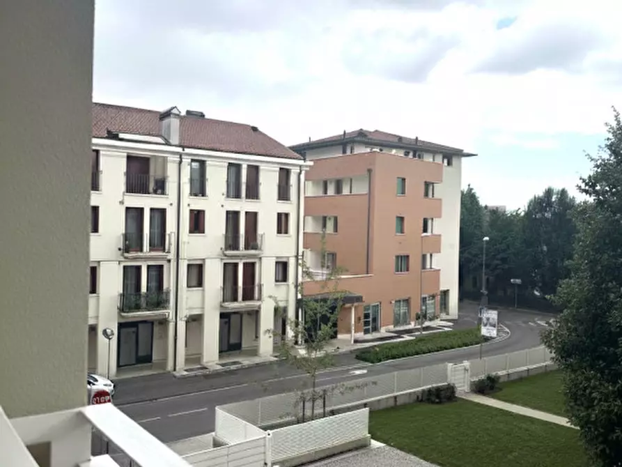 Immagine 10 di Appartamento in vendita  a Montebelluna
