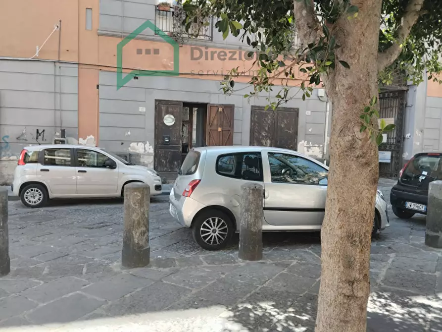 Immagine 5 di Negozio in vendita  in Piazza Sant'Eligio, 10 a Napoli