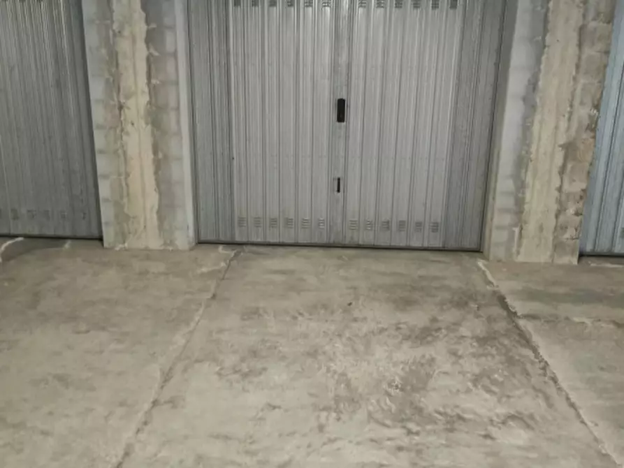 Immagine 4 di Garage in vendita  in Via Orba 20 a Casale Monferrato