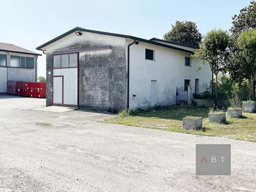 Immagine 1 di Magazzino in affitto  a San Giorgio Delle Pertiche