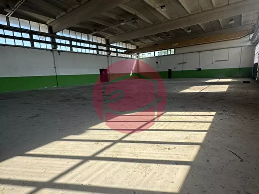 Immagine 2 di Capannone industriale in affitto  a Longiano