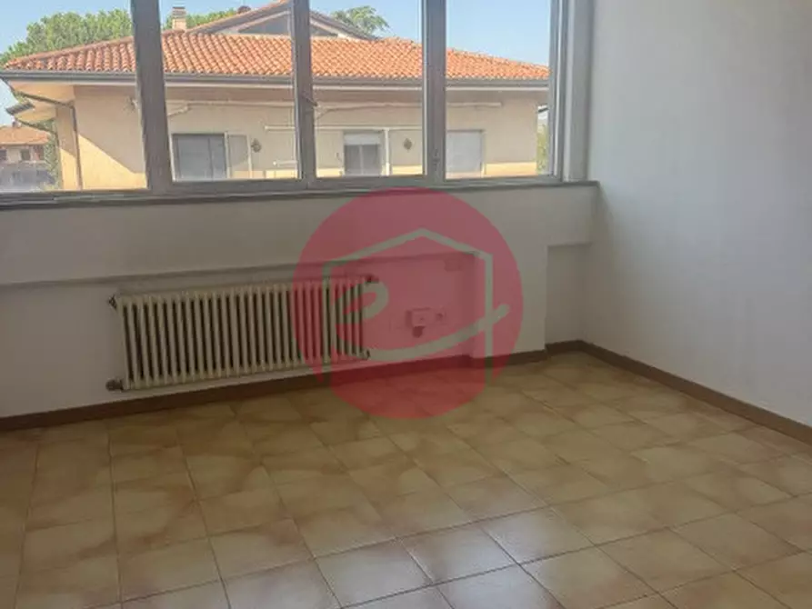 Immagine 3 di Capannone industriale in affitto  a Longiano