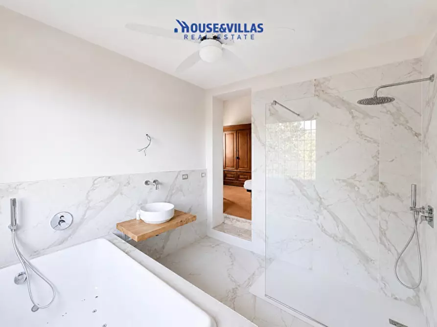 Immagine 27 di Villa in vendita  in Strada provinciale Cugni-Stallaini-Canzeria-Cassibile a Noto
