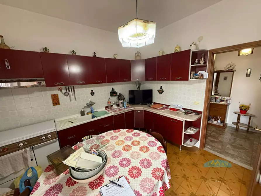 Immagine 3 di Appartamento in vendita  in Via Bologna a Ceglie Messapico
