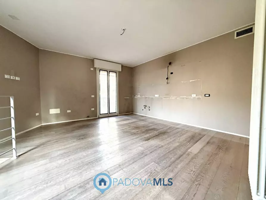 Immagine 25 di Casa bifamiliare in vendita  in via Umago a Padova