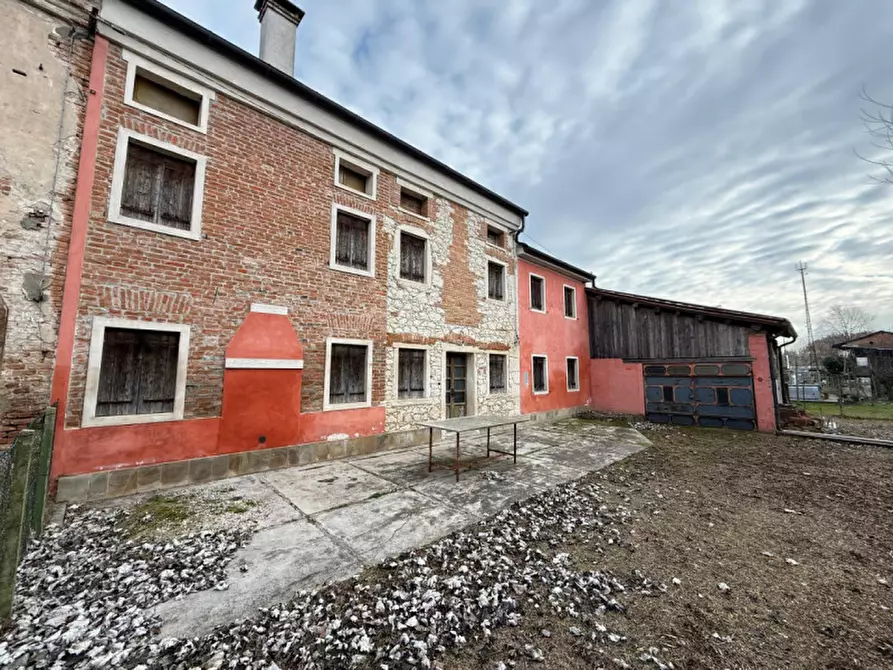 Immagine 2 di Rustico / casale in vendita  in VIA CHIAVICA a Roveredo Di Gua'