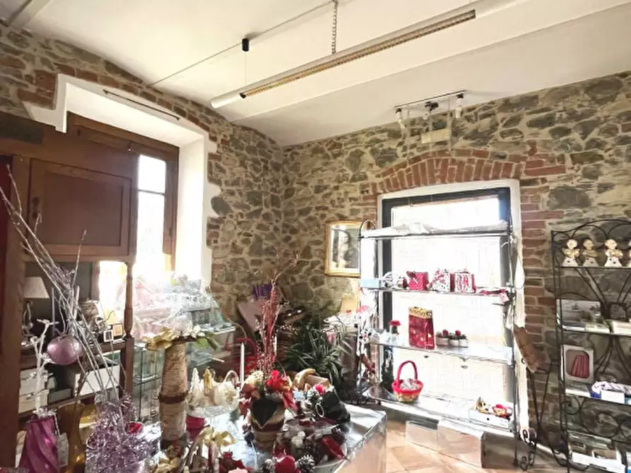 Immagine 6 di Casa indipendente in vendita  in Via Lazio a Castiglione Del Lago