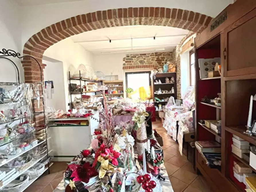 Immagine 8 di Casa indipendente in vendita  in Via Lazio a Castiglione Del Lago