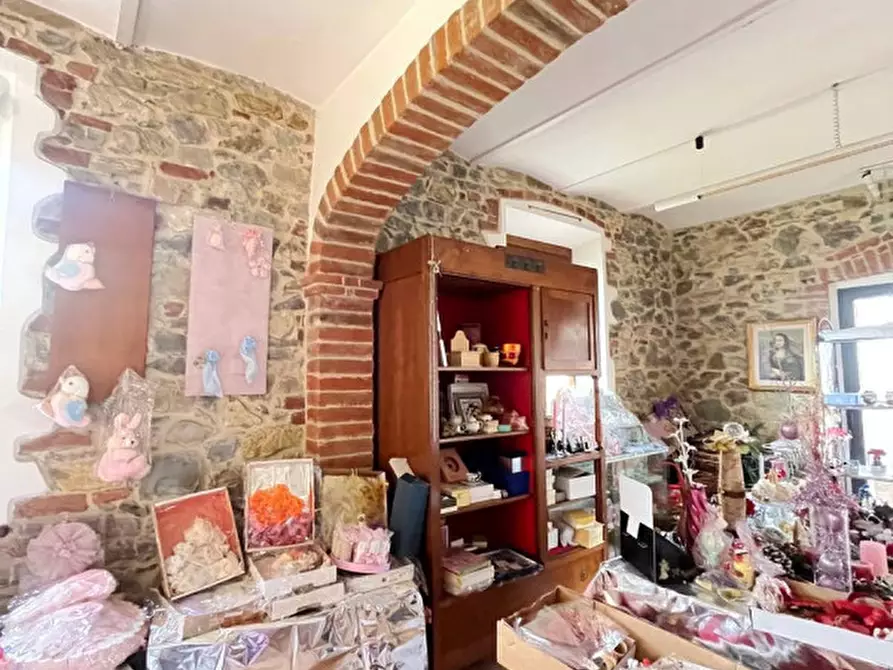 Immagine 11 di Casa indipendente in vendita  in Via Lazio a Castiglione Del Lago