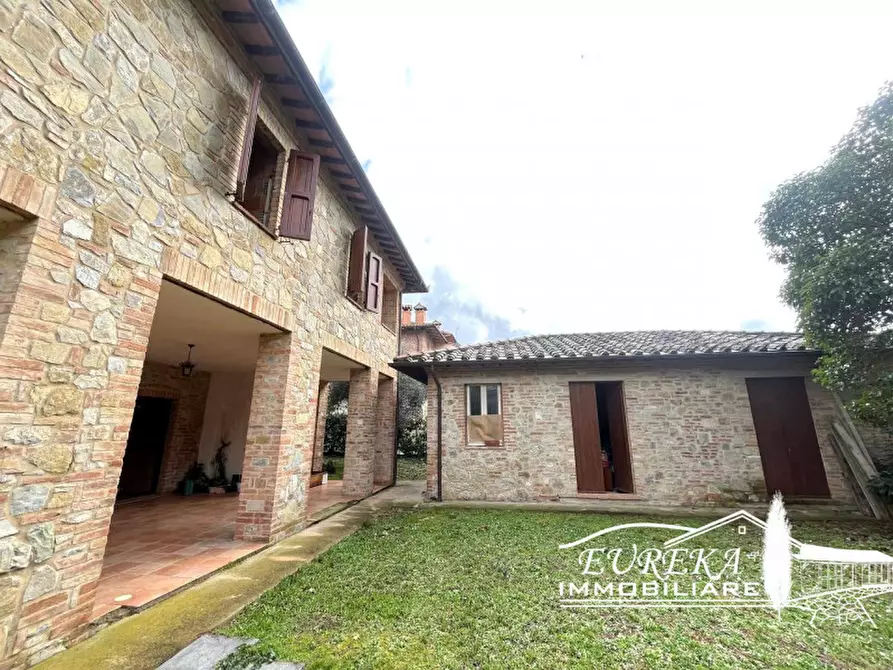 Immagine 24 di Casa indipendente in vendita  in Via Lazio a Castiglione Del Lago