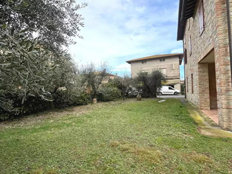 Immagine 29 di Casa indipendente in vendita  in Via Lazio a Castiglione Del Lago