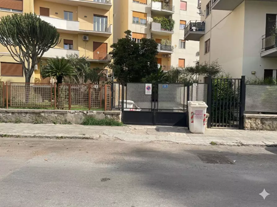 Immagine 1 di Garage in vendita  in Viale delle Magnolie 5 A a Palermo