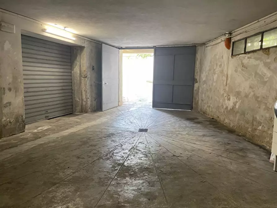 Immagine 3 di Garage in vendita  in Viale delle Magnolie 5 A a Palermo