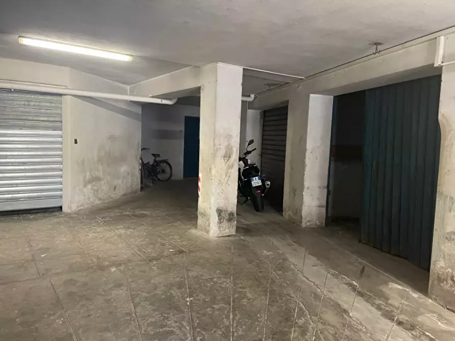 Immagine 5 di Garage in vendita  in Viale delle Magnolie 5 A a Palermo