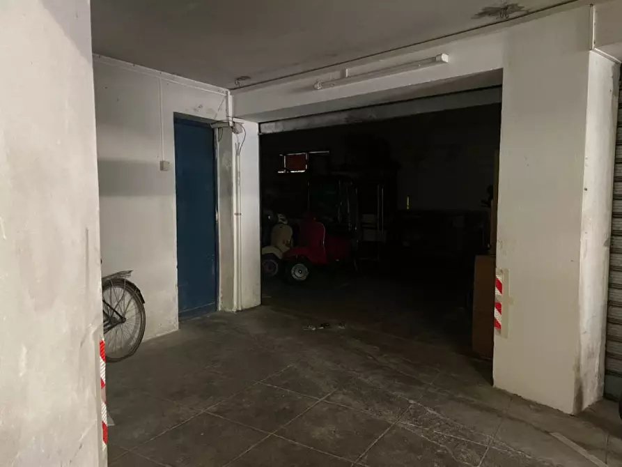 Immagine 6 di Garage in vendita  in Viale delle Magnolie 5 A a Palermo