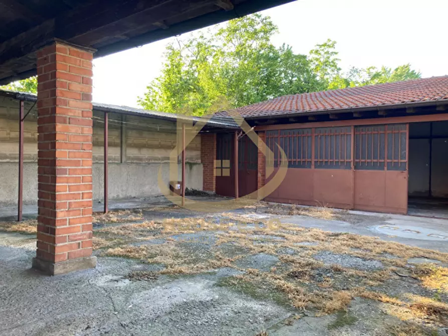 Immagine 3 di Villa in vendita  in Strada Fogliano Superiore a Vigevano