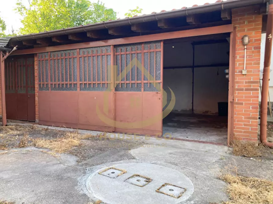 Immagine 4 di Villa in vendita  in Strada Fogliano Superiore a Vigevano