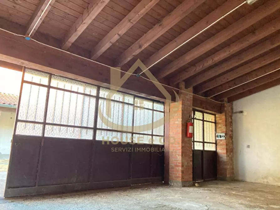 Immagine 7 di Villa in vendita  in Strada Fogliano Superiore a Vigevano