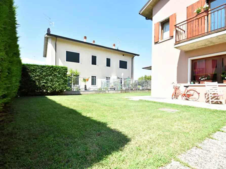 Immagine 6 di Casa bifamiliare in vendita  in via vittorio alfieri 3 a Bussolengo
