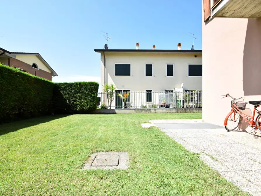 Immagine 8 di Casa bifamiliare in vendita  in via vittorio alfieri 3 a Bussolengo