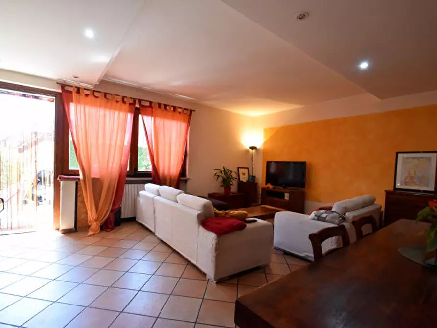 Immagine 9 di Casa bifamiliare in vendita  in via vittorio alfieri 3 a Bussolengo
