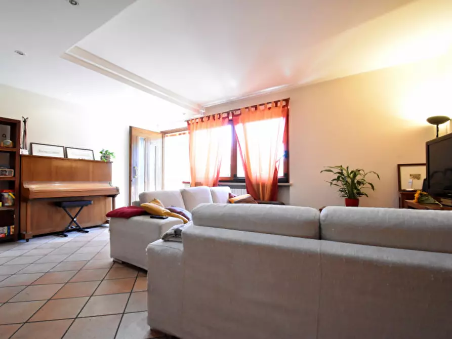 Immagine 11 di Casa bifamiliare in vendita  in via vittorio alfieri 3 a Bussolengo