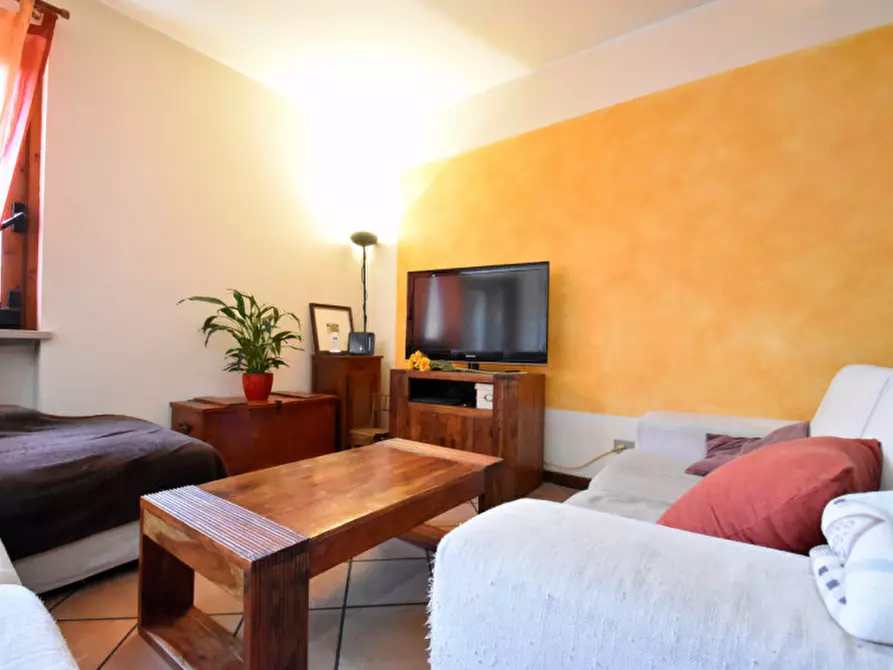 Immagine 14 di Casa bifamiliare in vendita  in via vittorio alfieri 3 a Bussolengo