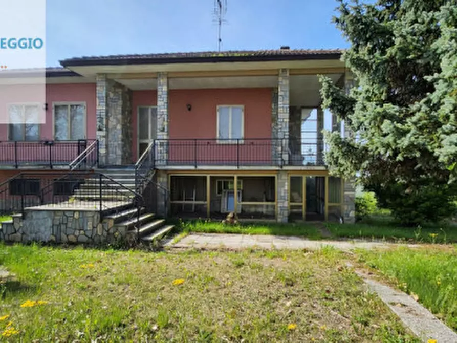 Immagine 2 di Villa in vendita  in via Costa Cavalieri a Fortunago