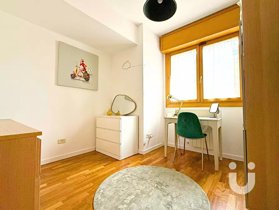 Immagine 8 di Appartamento in vendita  in Viale Città d'Europa a Roma