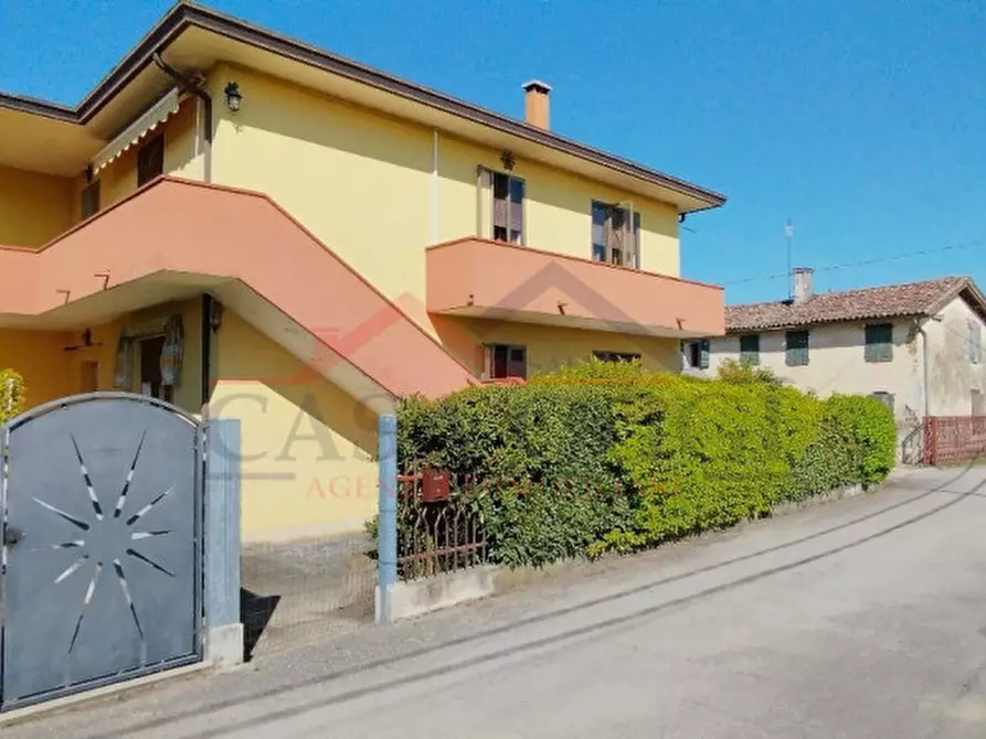 Immagine 2 di Villetta a schiera in vendita  in Via Roma a Cervarese Santa Croce