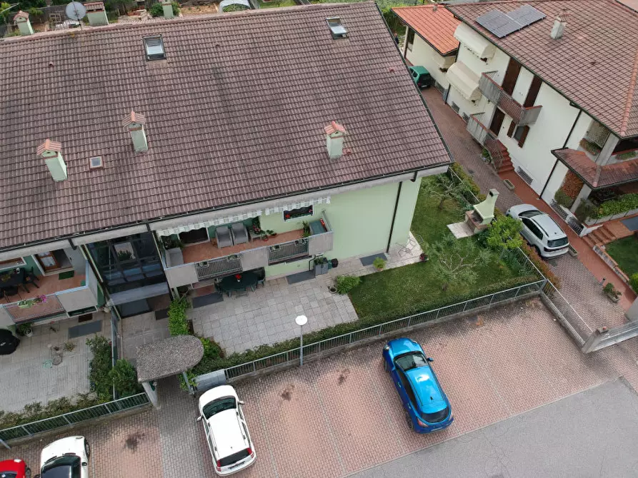 Immagine 39 di Appartamento in vendita  in Via Primo Maggio a Caldiero