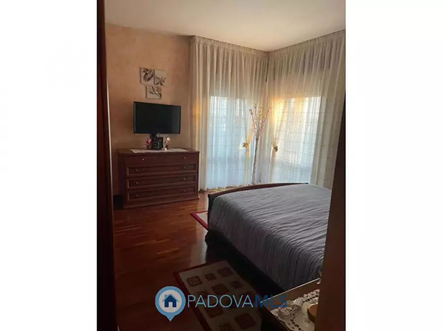 Immagine 15 di Appartamento in vendita  in via salvatore vinciguerra a Padova