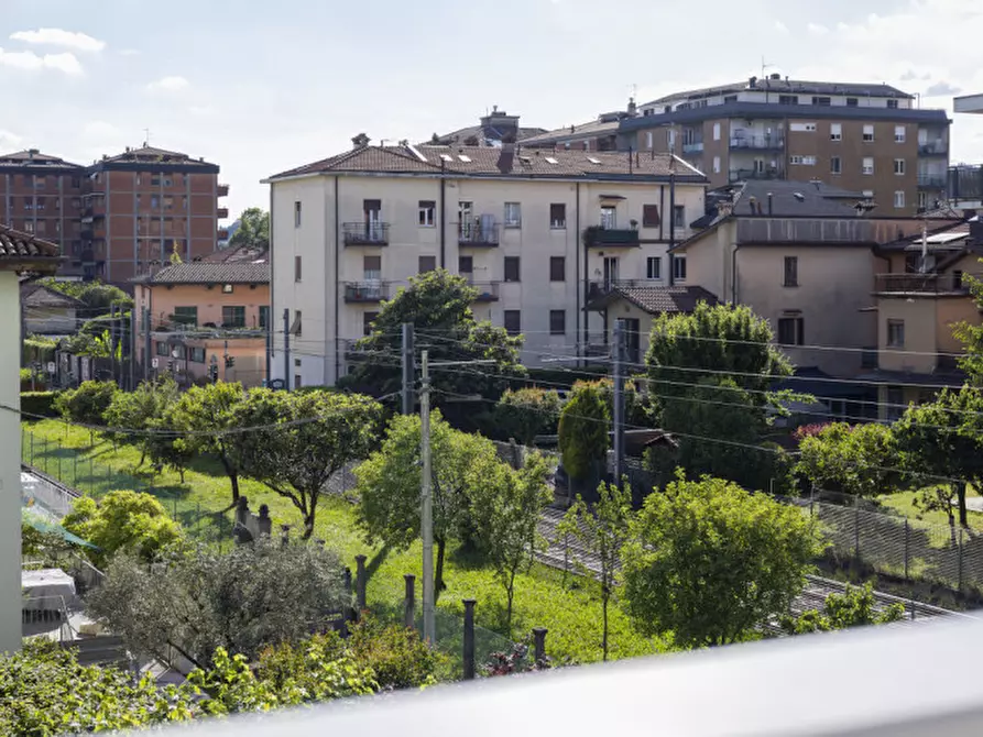 Immagine 1 di Attico in vendita  in via buratti 9 a Bergamo