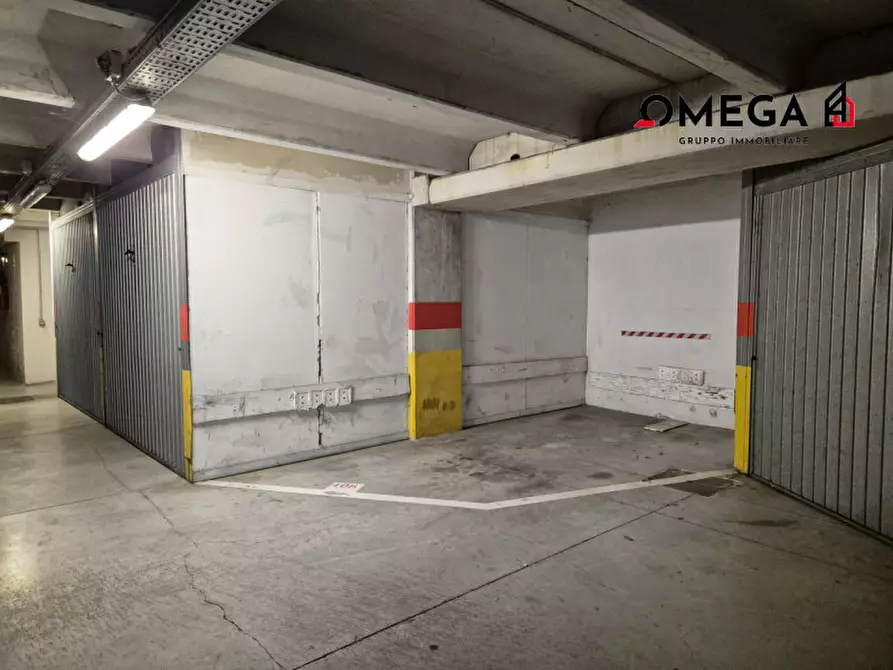 Immagine 2 di Posto auto in vendita  in Piazza del Perugino 2/1 a Trieste