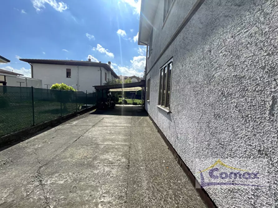 Immagine 21 di Appartamento in vendita  in Via Monte Grappa a Saccolongo