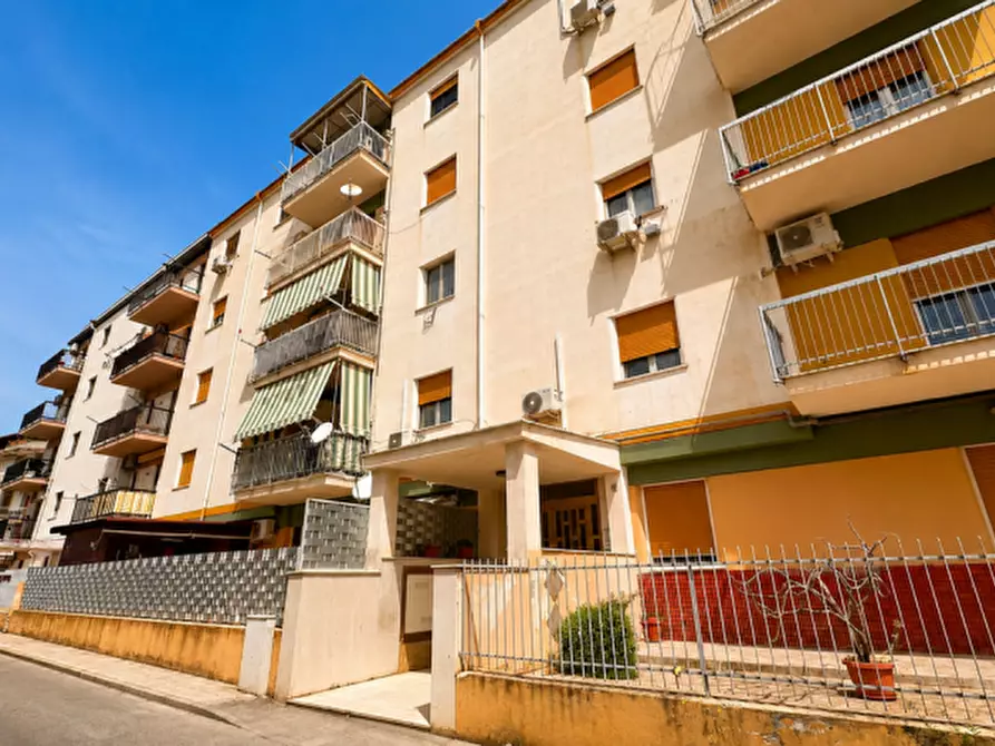 Immagine 1 di Appartamento in vendita  in via petrulla a Palermo