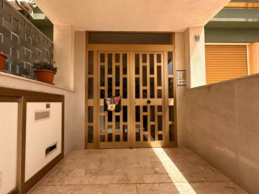 Immagine 4 di Appartamento in vendita  in via petrulla a Palermo