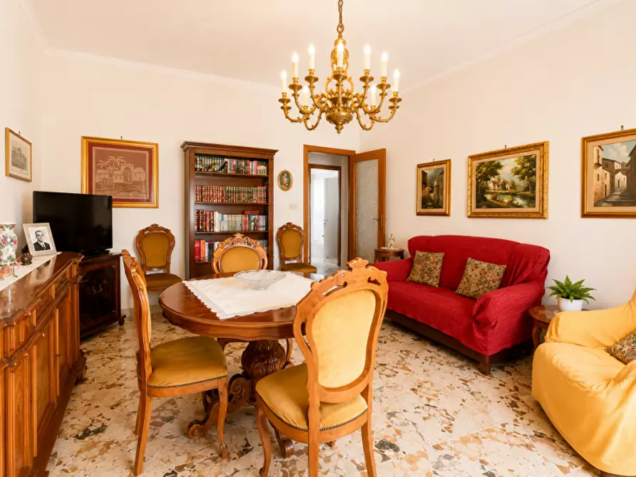 Immagine 9 di Appartamento in vendita  in via petrulla a Palermo