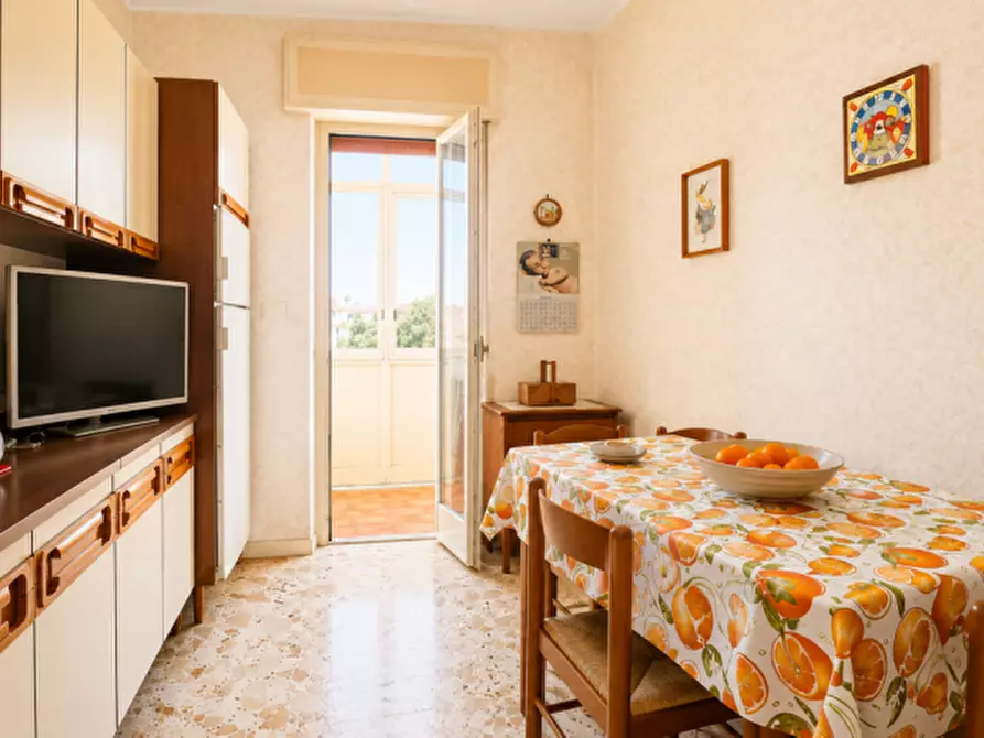 Immagine 11 di Appartamento in vendita  in via petrulla a Palermo