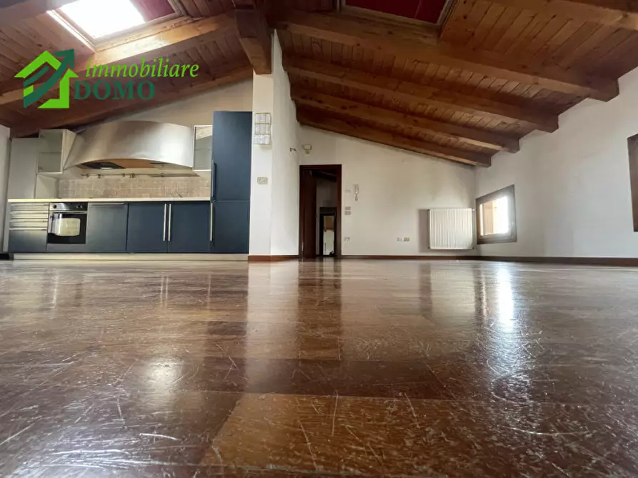Immagine 15 di Appartamento in vendita  in schio a Schio