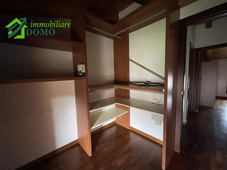Immagine 17 di Appartamento in vendita  in schio a Schio