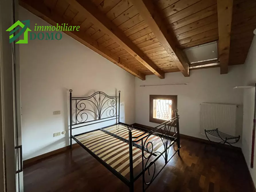 Immagine 18 di Appartamento in vendita  in schio a Schio
