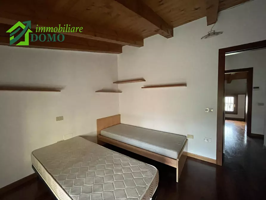 Immagine 20 di Appartamento in vendita  in schio a Schio