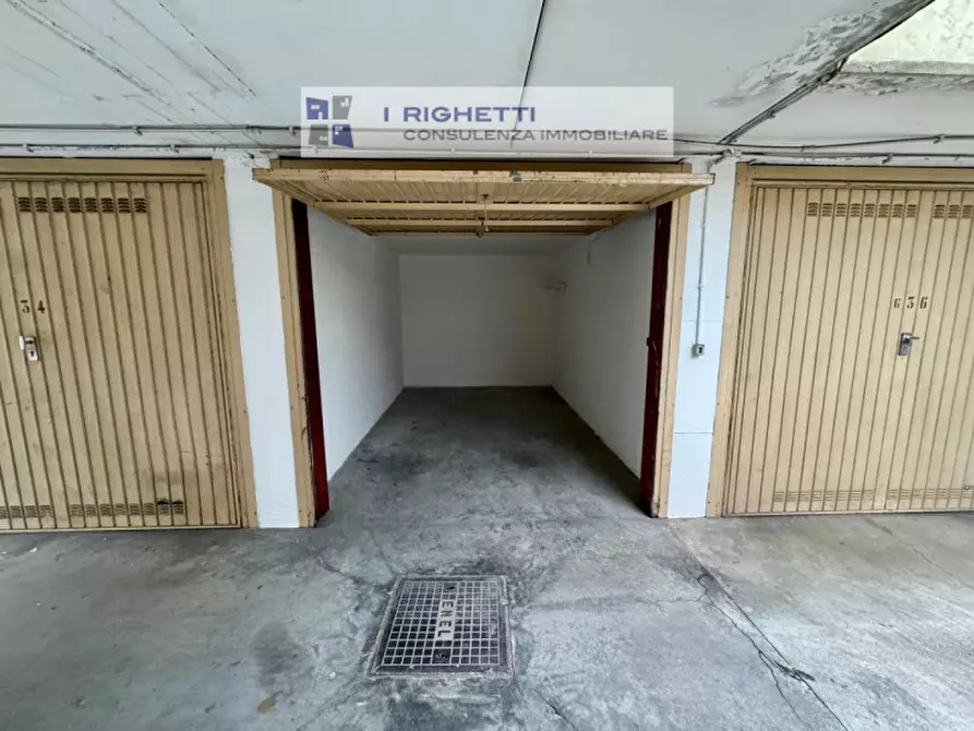 Immagine 7 di Garage in vendita  in Corso Milano a Verona