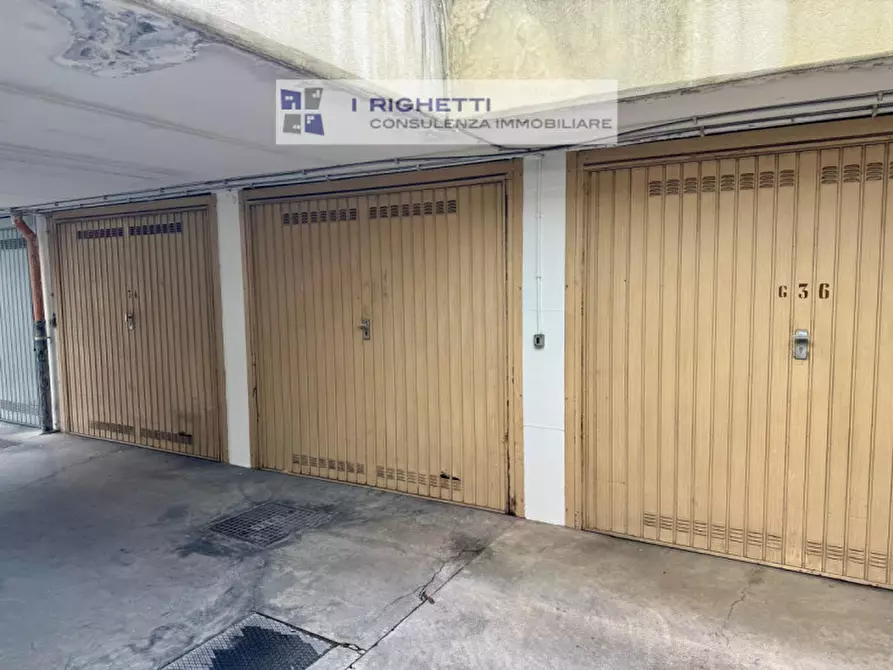 Immagine 8 di Garage in vendita  in Corso Milano a Verona
